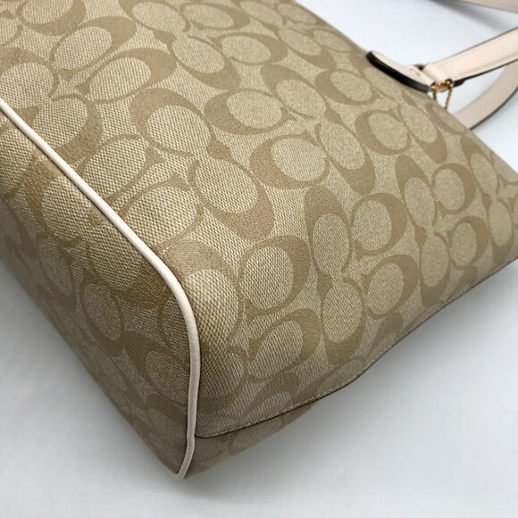 Coach Beige and Cream Signature Coated Canvas Station Tote Bag CH504 - Picture 6 of 11